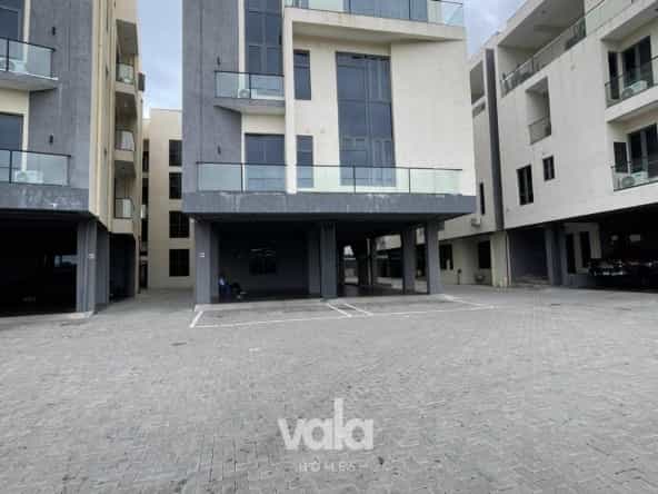 Stylish 2 bedroom apartment on pent floor (lekki2bd200)