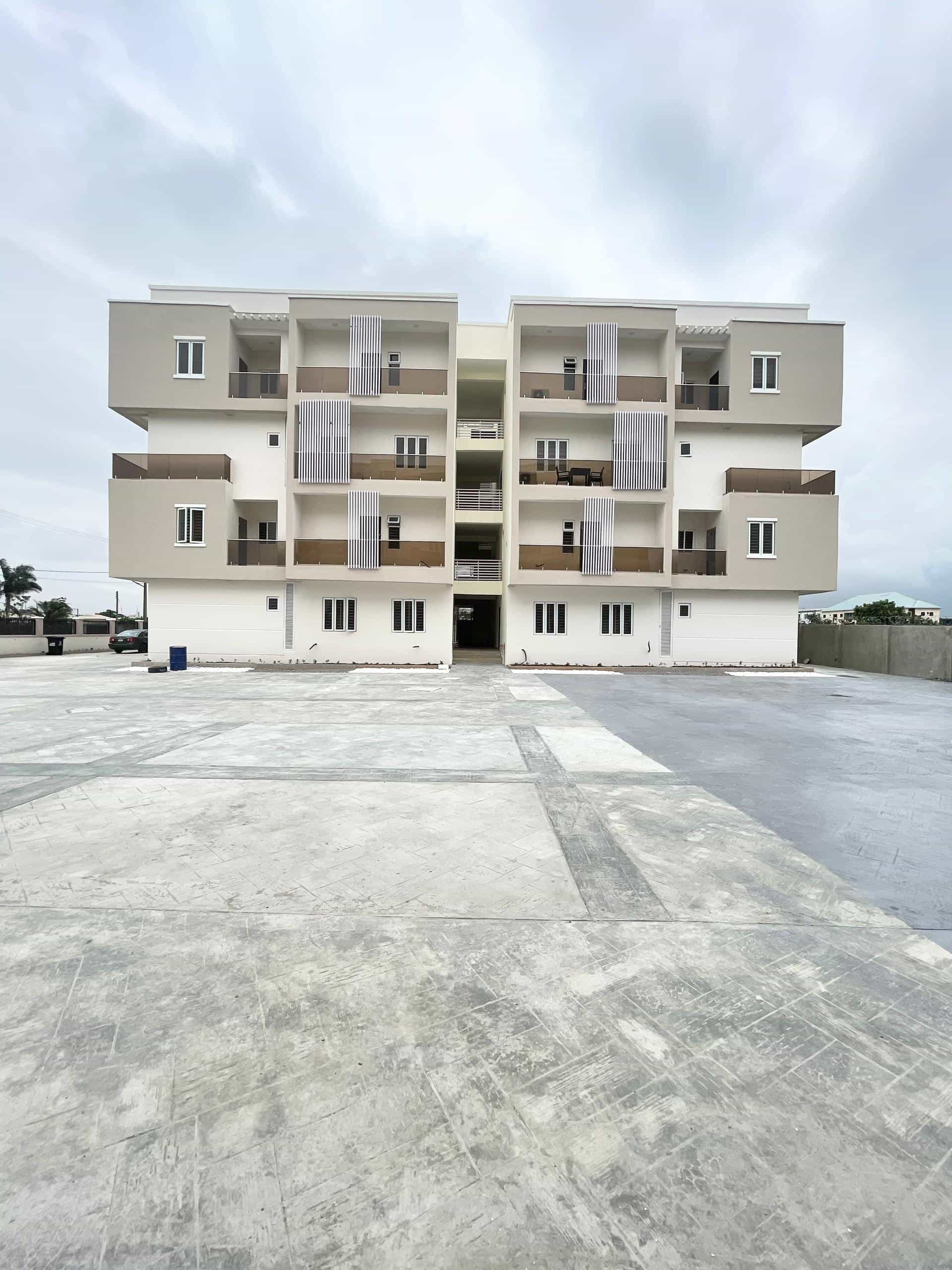 three bedroom apartment (AJAH3B)