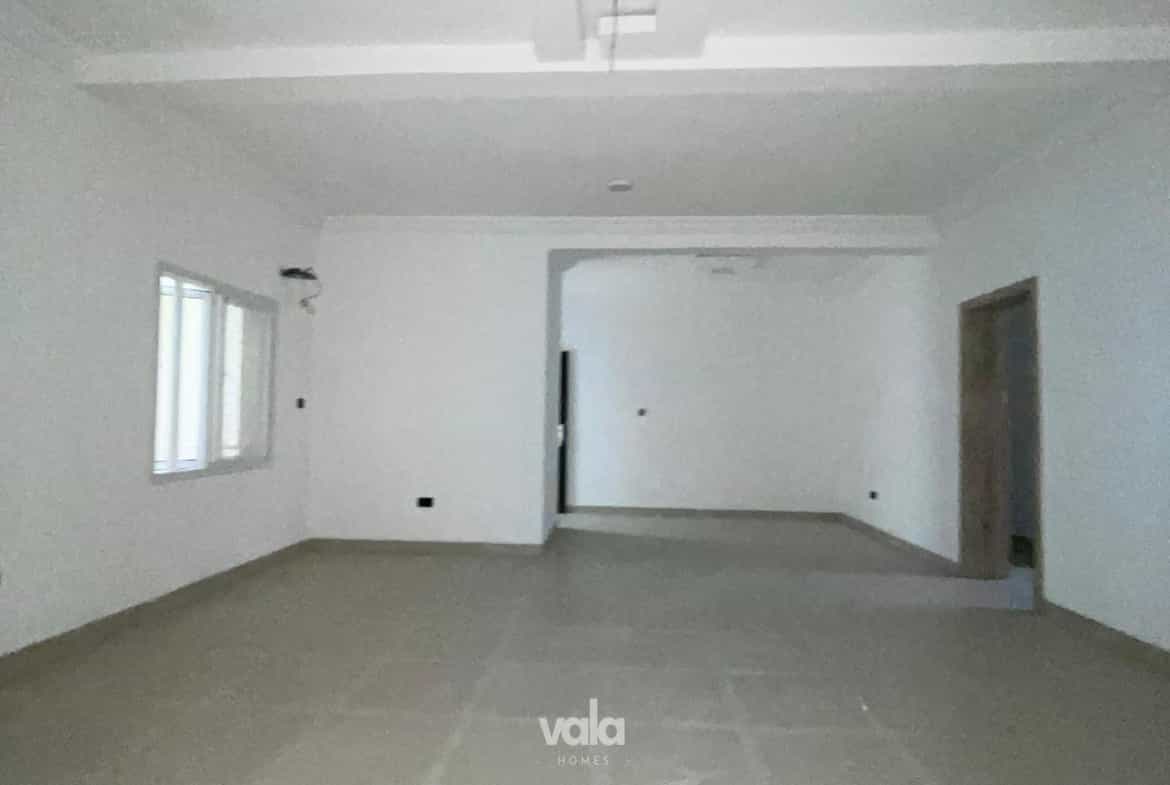 three bedroom apartment (AJAH3B)