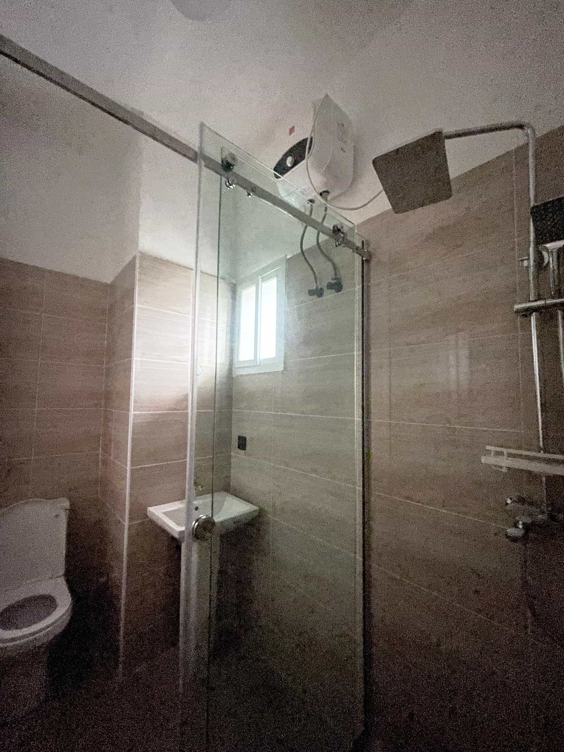 three bedroom apartment (AJAH3B)