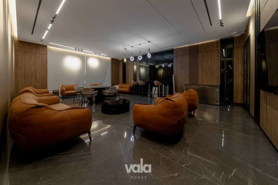 Luxury waterfront five bedroom maisonette Luxury waterfront five bedroom maisonette