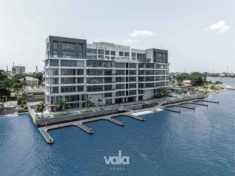 Luxury waterfront five bedroom maisonette Luxury waterfront five bedroom maisonette