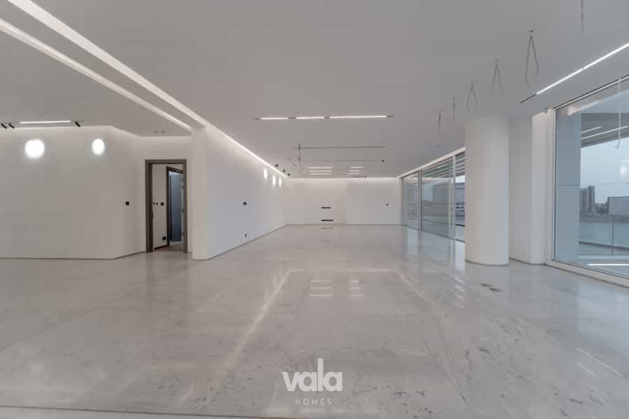 Luxury waterfront five bedroom maisonette Luxury waterfront five bedroom maisonette